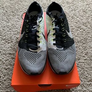 Nike fly knits racers